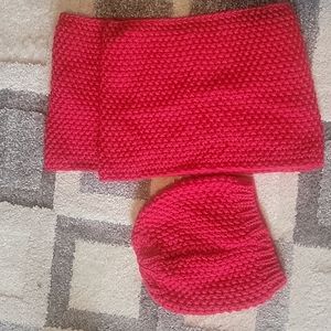 Hat and scarf set